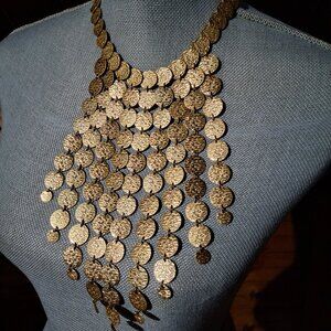 Beautiful Chain Ligned Metal Desgin Coins Gold color 19'' Necklace